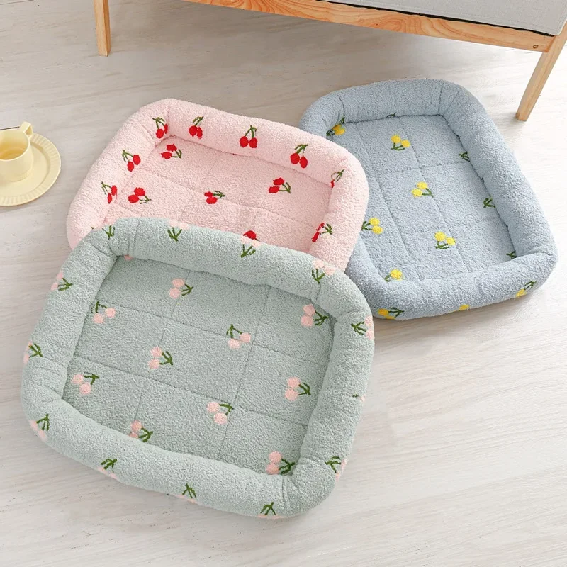 Universal Kennel Cloud Velvet  - Calming Dog Bed recension och pris